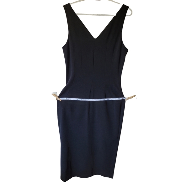 Dolce and Gabbana black v neck wool dress - Picture 6 of 15